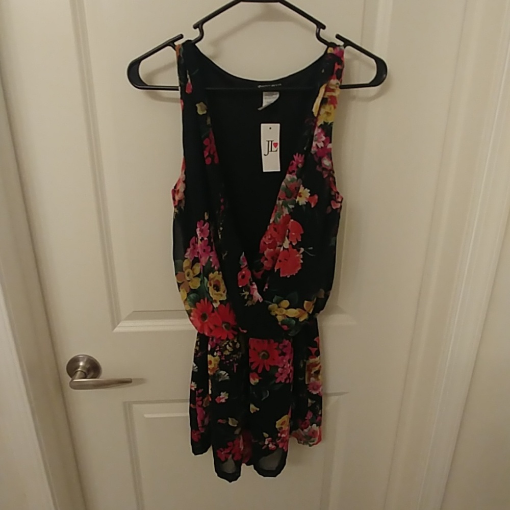 NWT floral print jumper in polyester sheer size m